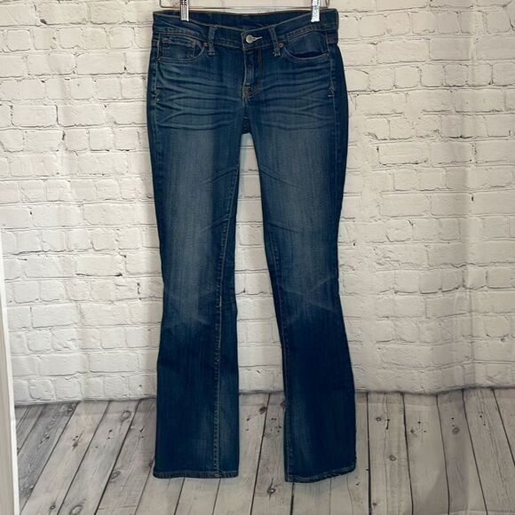 Lucky Brand Women’s Jeans size 2 Embellished back Buttoned Pocket - Picture 1 of 7